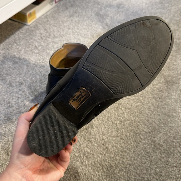 Block heeled booties - Picture 4 of 8